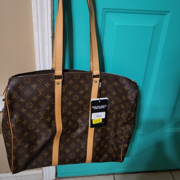 Louis Vuitton Handbag - Picture 1 of 16
